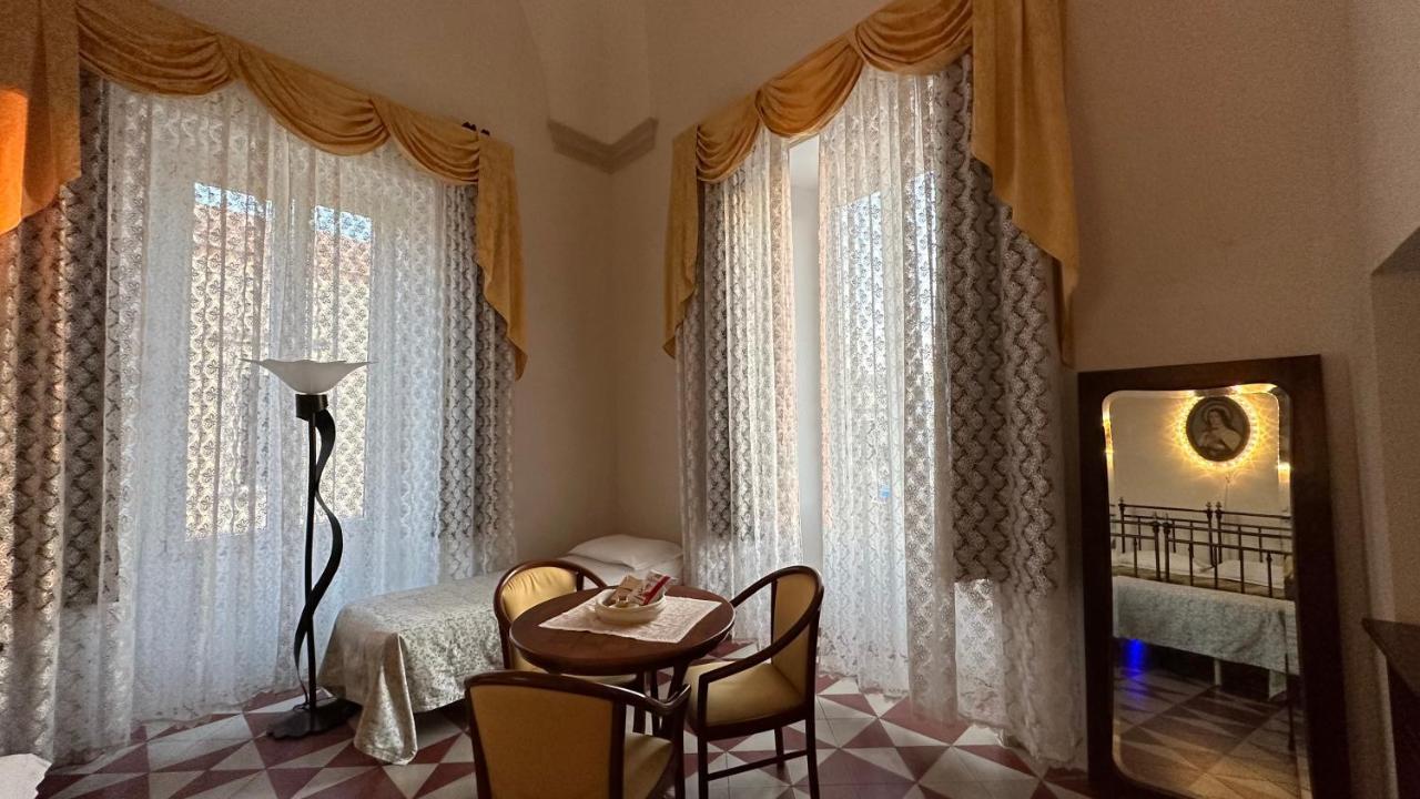 La Dimora Del Barone Hotell Vernole Exteriör bild